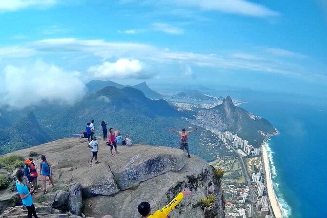 04-guided-walk-to-pedra-da-gavea