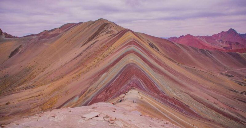 08am-departure-rainbow-mountain-tour-late-morning-tour