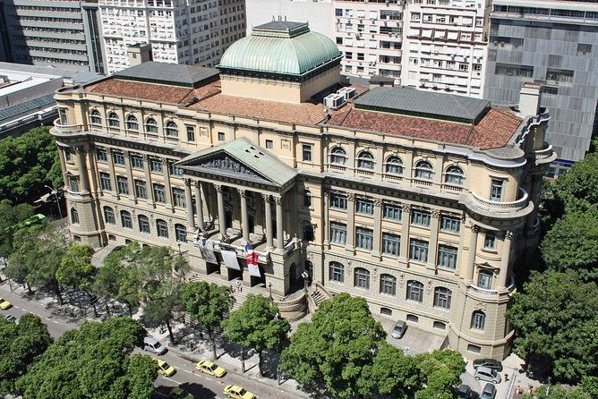 09-guided-walk-through-the-historic-center-of-rio-de-janeiro