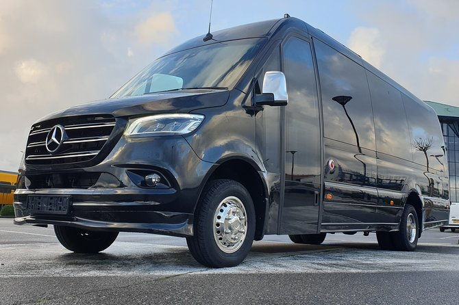 1-15pers-taxi-bus-transfer-amsterdam-airport-to-rotterdam-airport