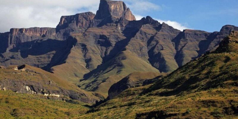 1/2 Day Drakensberg Mountains & Hiking Tour from Durban - Exploring the Drakensberg Mountains: An Authentic South African Adventure
