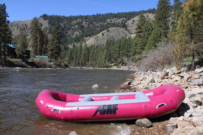 1-2-day-whitewater-rafting-trip-near-boise-id