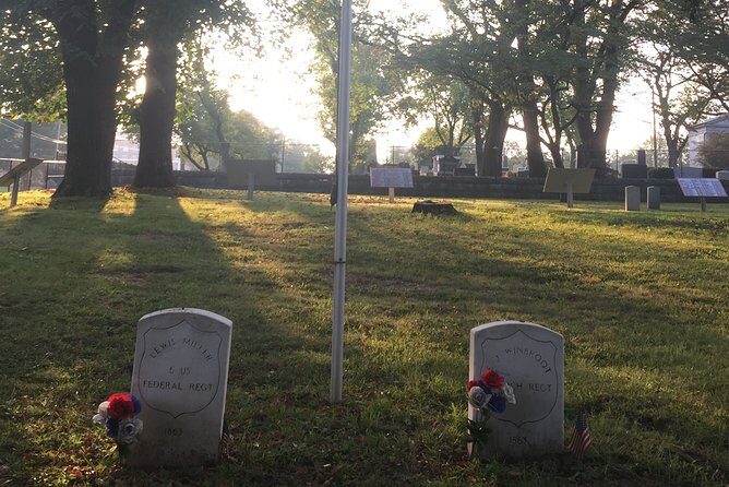 1.5-Hour Cemetery Ghost Hunt in Chattanooga - The Price and Its Value