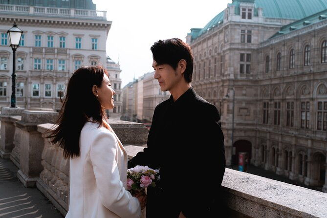 1-5-hour-cinematic-style-portrait-photoshoot-and-tour-in-vienna