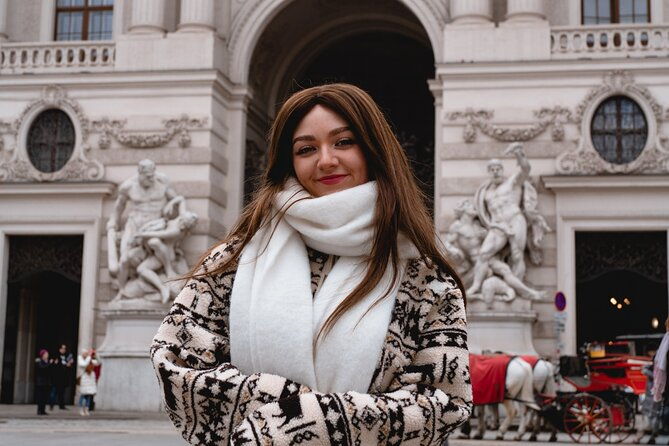 1-5-hour-cinematic-style-portrait-photoshoot-and-tour-in-vienna