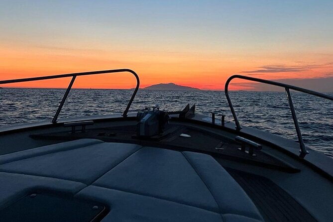 1-5-hour-shared-sunset-cruise-from-positano-with-drinks-snacks