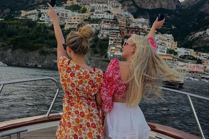 1-5-hour-shared-sunset-cruise-from-positano-with-drinks-snacks
