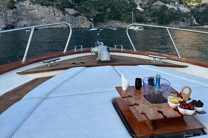 1-5-hour-shared-sunset-cruise-from-positano-with-drinks-snacks