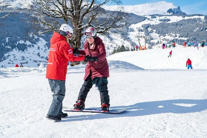 1-day-beginner-snowboard-package-in-grindelwald