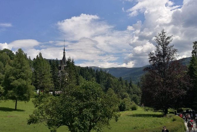 1-day-castles-tour-sinaia-and-bran