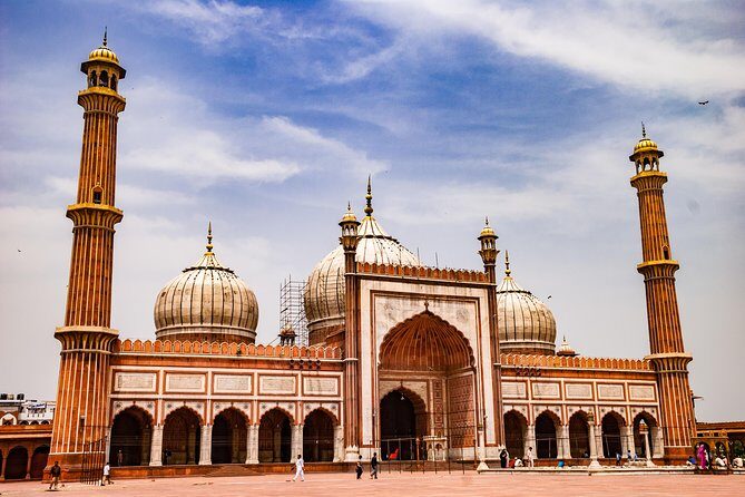 1 Day Delhi and 1 Day Agra Tour From Delhi with Taj Mahal - All Inclusive - FAQ