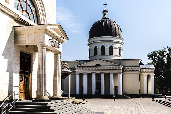 1-day-from-moldovacity-tour-chisinau-transnistria-soviet-tour