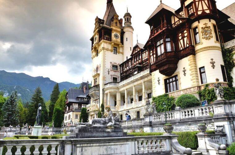 1-day-guided-tour-bucharest-peles-dracula-castle-brasov