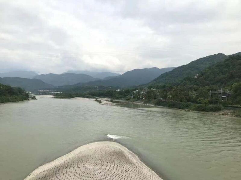 1-Day Mount Qingcheng and Dujiangyan Irrigation System Tour - What to Expect During the Day