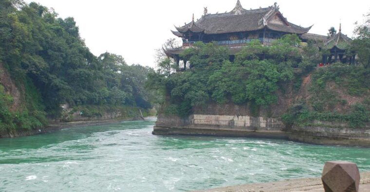 1-day-mount-qingcheng-and-dujiangyan-irrigation-system-tour