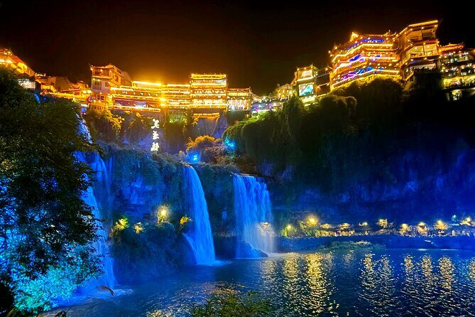 1-Day Private Tour to Tianmen Mountain & Furong Town Night Light - Key Points