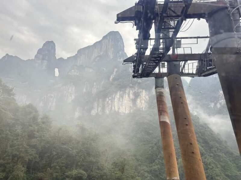 1-Day Private Tour to Tianmen Mountain & Glass Bridge - Key Points