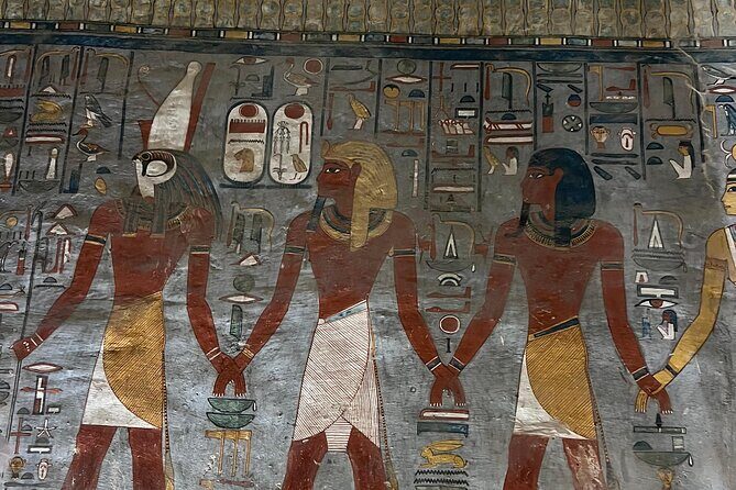 1 Day Private Tour with Hot Air Balloon from Luxor - Early Morning Pickup & Balloon Ride
