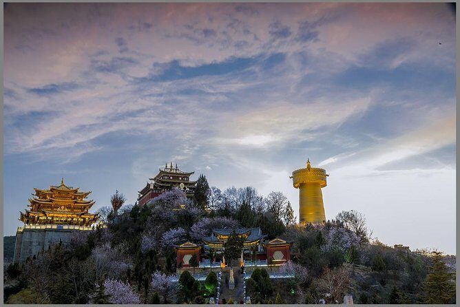 1-Day Shangri-La tour with Ganden Monastery, Napahai Lake and Tibetan Town - Key Points