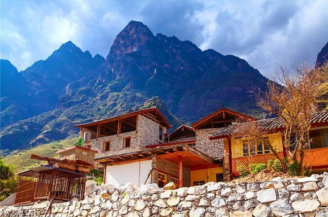 1 Day Tiger Leaping Gorge Hiking Tour from Lijiang - Practical Tips for Making the Most of the Tour