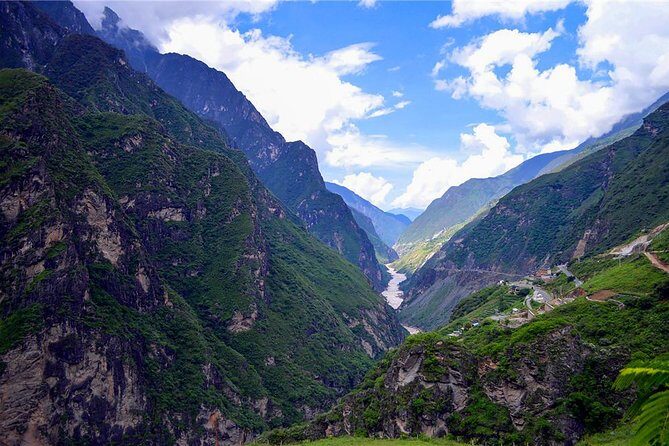 1 Day Tiger Leaping Gorge Hiking Tour from Lijiang - FAQs