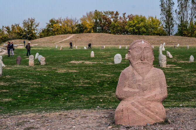 1 Day to Burana Tower, Kok Moinok Canyon, Hot Springs - Who Is This Tour Best For?