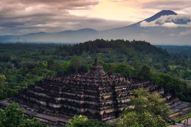 1 day tour Borobudur and Prambanan Temples - Why Choose This Tour?