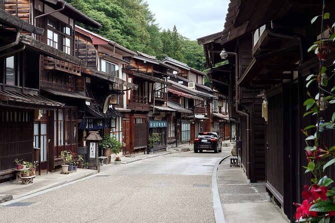 1-day-tour-from-nagano-to-matsumoto-castle-and-narai-juku