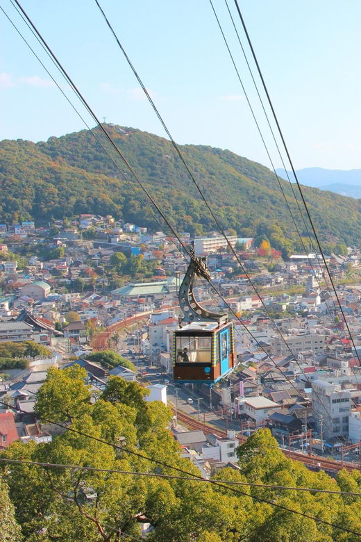 1-day-tour-onomichi-temples-saijo-sake-tasting