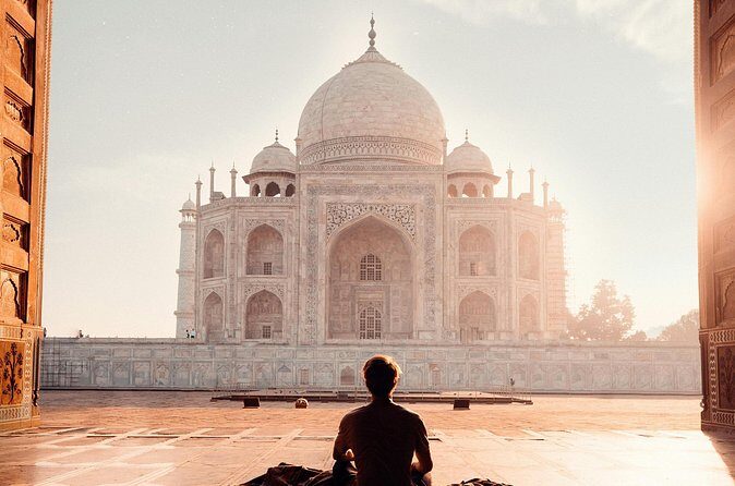 1-Day Trip to Taj Mahal and Agra from Mumbai with Both side Commercial Flights - FAQ
