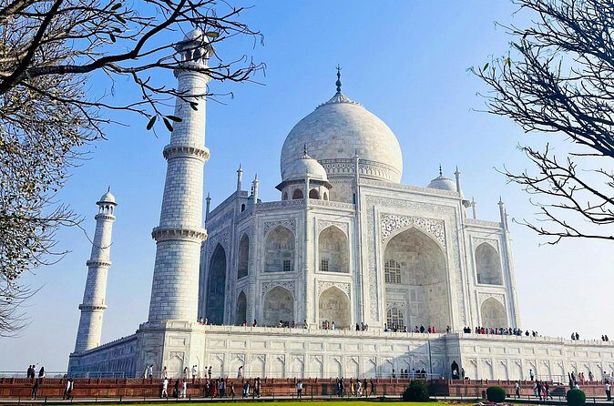 1-Day Trip to The Taj Mahal,Agra from Hyderabad with Both side Commercial Flight - Who Would Love This Tour?