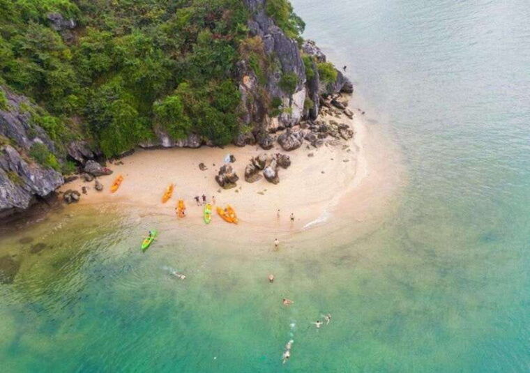 1-day-uncover-the-beauty-of-lan-ha-bay-cat-ba-archipelago