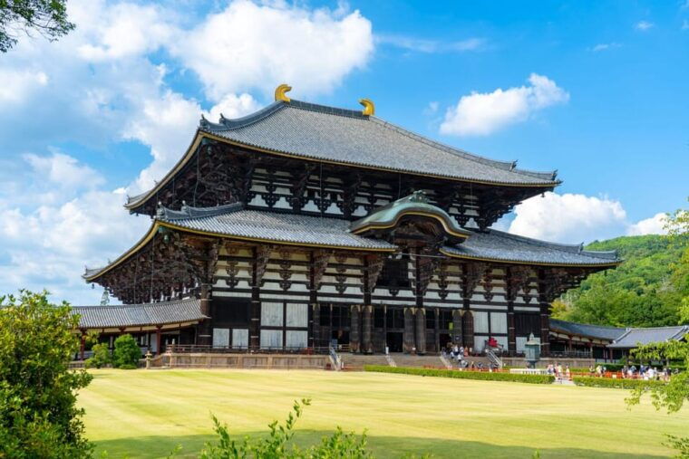1-day-walking-tour-in-nara-palace-deer-and-inkstick