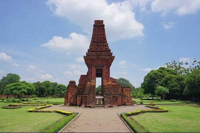 1 days Majapahit temple history tour - Key Points