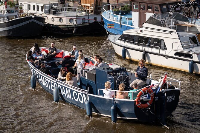 1-hour-canal-cruise-in-amsterdam