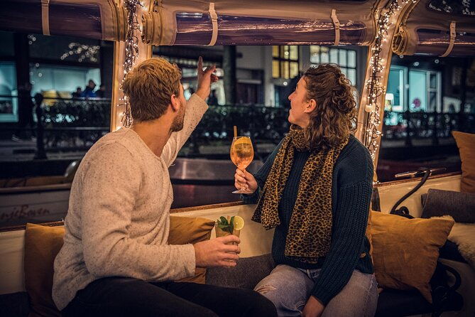 1-hour-canal-cruise-in-the-evening