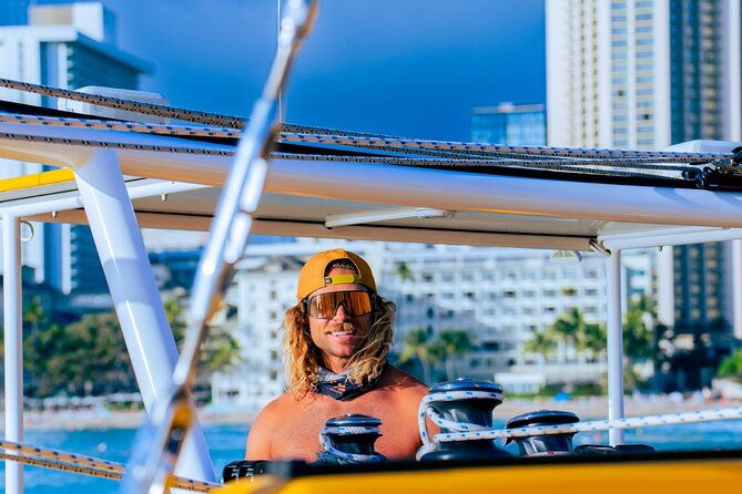1-hour-diamond-head-sail-of-waikiki-beach