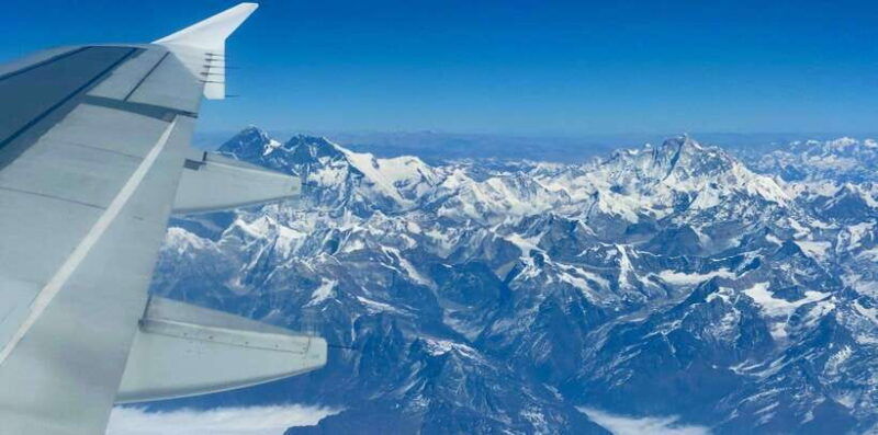 1-hour-flight-over-mount-everest-from-kathmandu