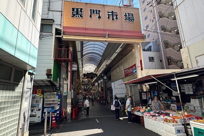 1-hour-food-tour-at-the-kuromon-market-in-osaka