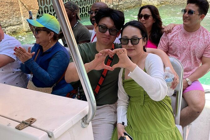 1-hour-harbor-tour-unlimited-punch-celeb-homes-atlantis