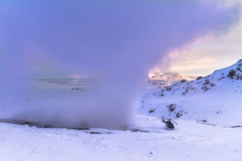 1-hour-helicopter-tour-in-iceland-the-geothermal-tour
