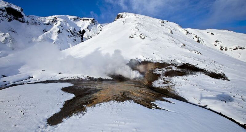 1-hour-helicopter-tour-in-iceland-the-geothermal-tour