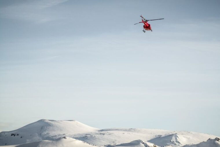 1-hour-helicopter-tour-in-iceland-the-geothermal-tour