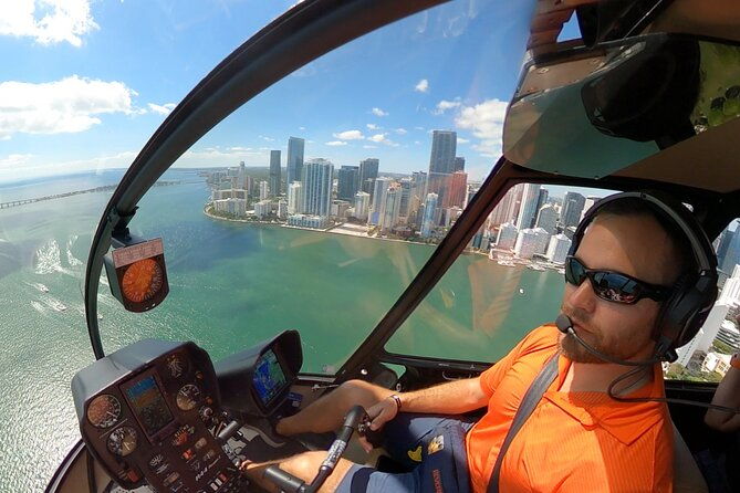 1-hour-luxury-miami-private-helicopter-tour