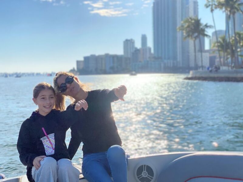 1 hour Miami Private Boat Ride with champagne and captain - Authentic Insights from Reviews