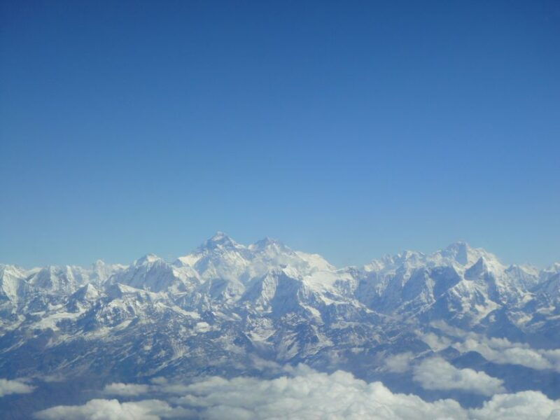 1-hour-panoramic-flight-around-mt-everest