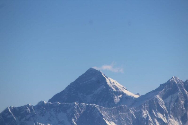 1-hour-panoramic-flight-around-mt-everest