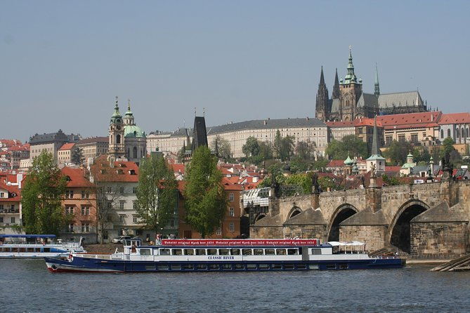 1-hour-prague-panoramic-vltava-river-sightseeing-cruise
