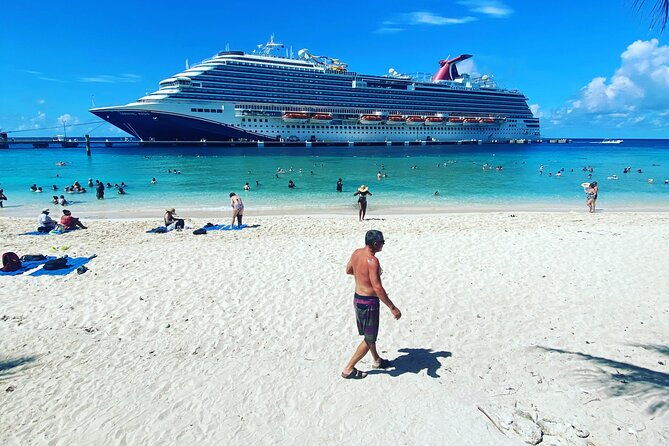 1-hour-private-kayak-rental-in-grand-turk