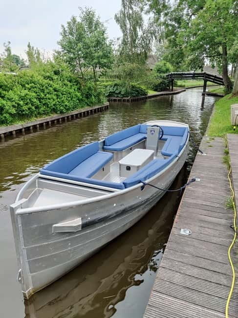 1 Hour Private open boat tour with local captain - Key Points
